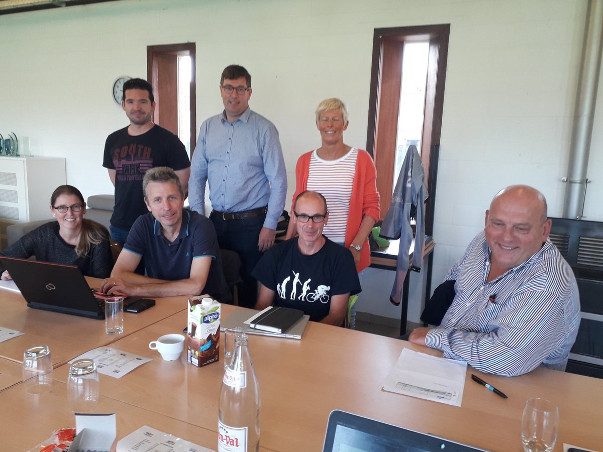 no_limit_team's tweet photo. Bedankt bestuurders om vandaag uw zondag op te offeren voor een intense en leerrijke NLT 2.0 beleidsdag. Nu nog met de commissies de strategische doelen omzetten in de praktijk. #completeathletes https://t.co/9e06H9245o