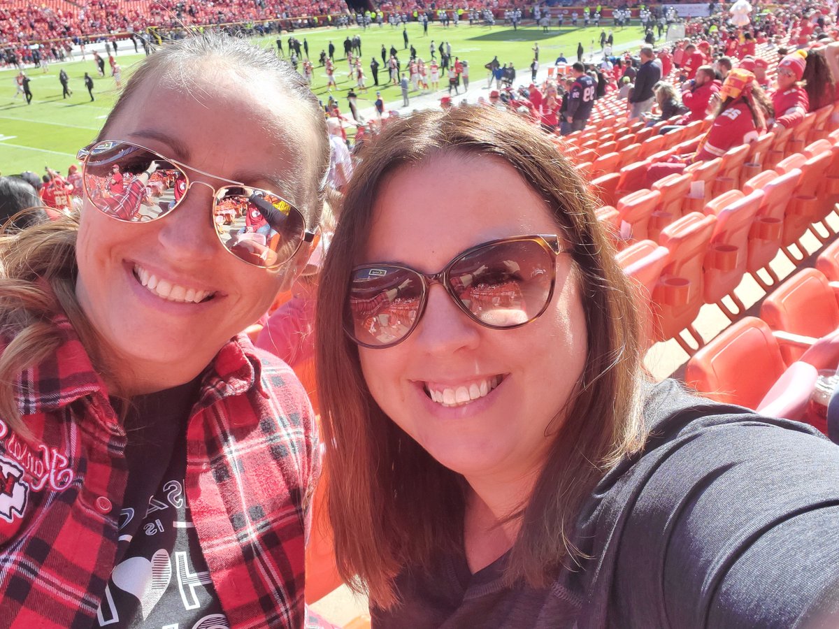 SLesterGish's tweet photo. It is a bea-u-tiful day in Kansas City for a Chiefs win! #chiefskingdom #kcchiefs #30yearseasontix #sistertime #letsroll @Chiefs https://t.co/2FqqP0feF6