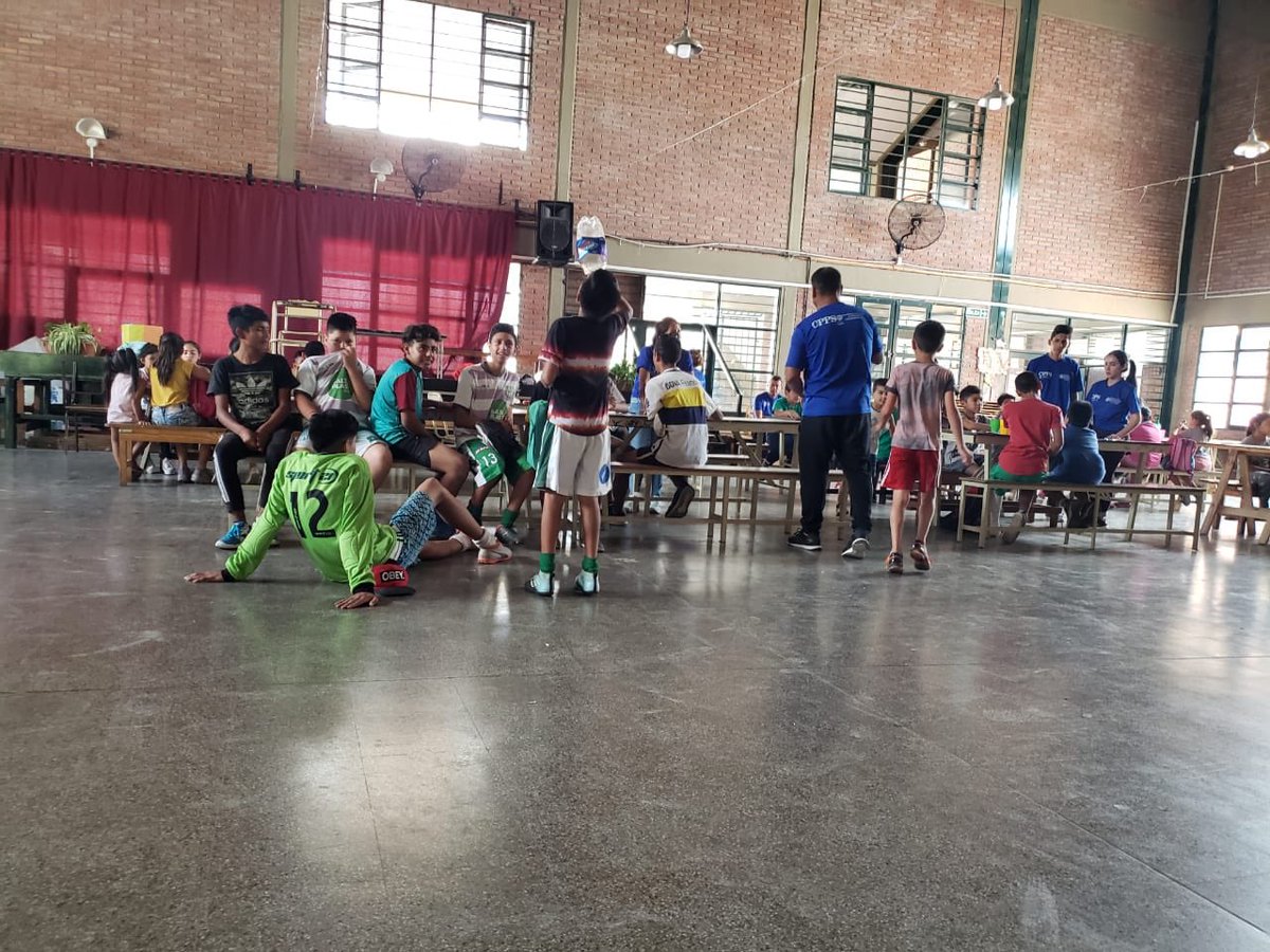 Continúa la implementación del #planalimentariosalteño Hoy estuvimos en la Esc. Nuestra Señora del Milagro en barrio Limache