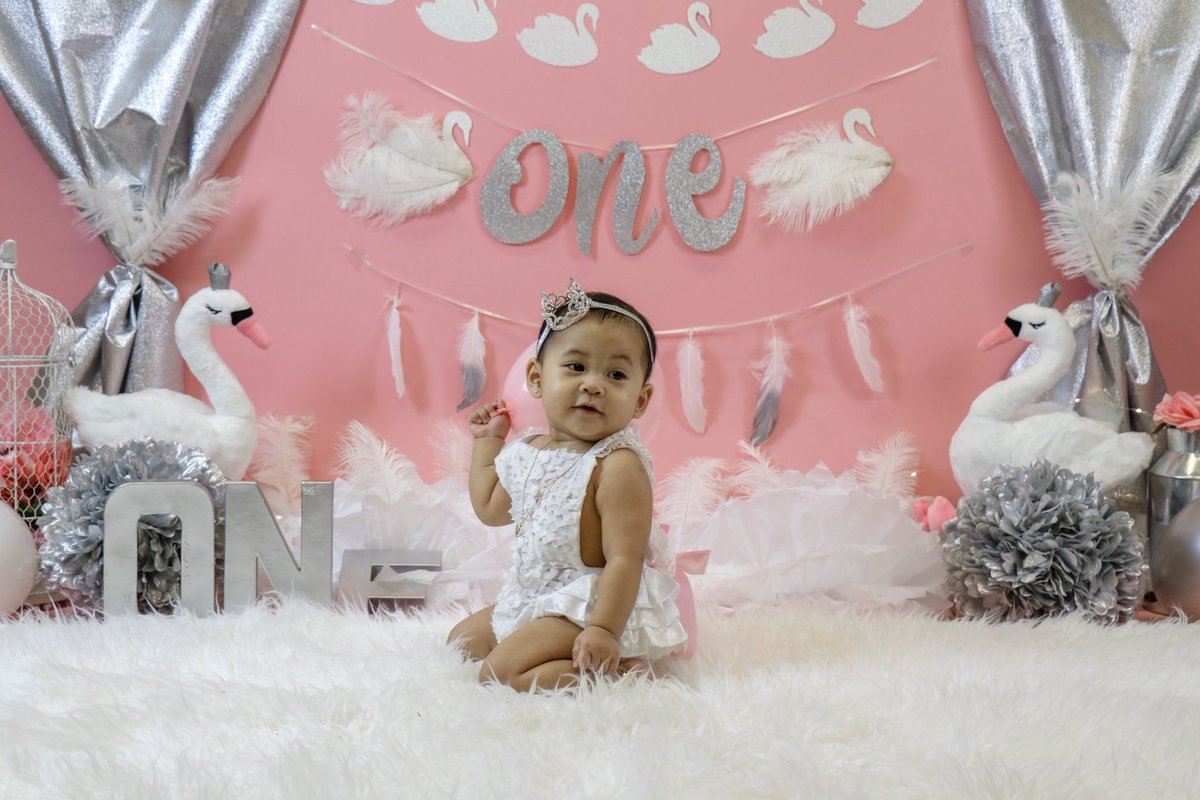 VCoco__'s tweet image. My baby 🥰😍🦢💗