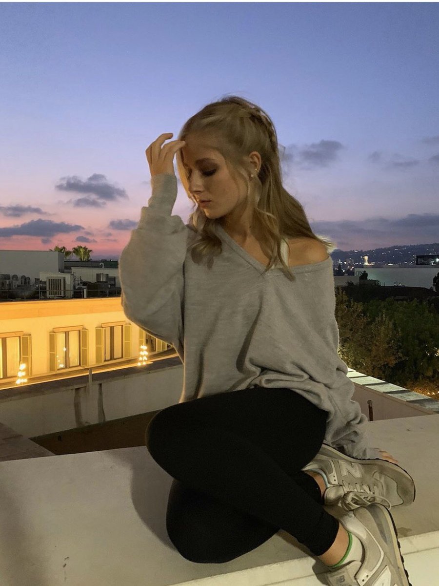 #SeductiveSunday #SirenSunday