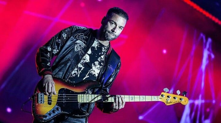 ChrisEveryHour's tweet image. Hello and welcome! The purpose of this profile is to post a picture of Chris Wolstenholme every hour (or so), because everyone loves Chris Wolstenholme.
Feel free to do whatever you want, mess around, have fun, just don't spread hate. Cheers!! ❤❤