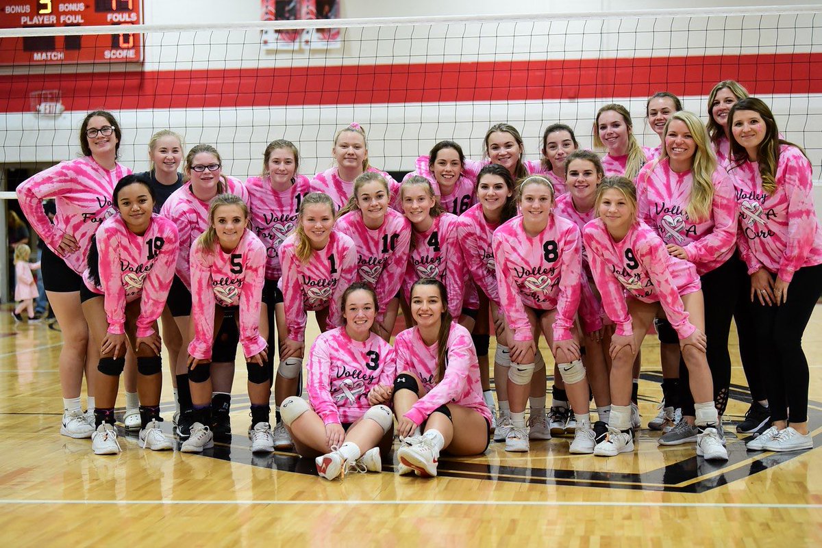 With varsity team of mostly sophomores, we officially finished 2nd in the CVC! So proud of this program and the turn around season we had! Beating Kirtland and Grandvalley in the 2nd half was beyond exciting! Keep pushing hard in the post season! 💕🏐🐾💪🏻