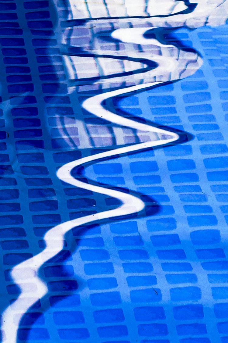 robstract33's tweet photo. 3 from #blueandwhite series ... #abstract #minimalist #colour #texture #blue #white #reflection #abstractphotography #macro #water https://t.co/n5p6M0RVzi
