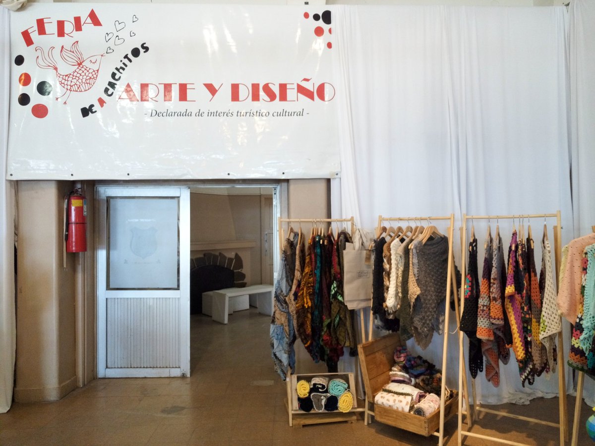 deacachitos's tweet photo. Ya abrimos las puertas de una nueva edición de #FeriaDeACachitos, en el lugar de siempre @CSyDepMadryn y hasta las 21 hs.
Los esperamos!!!!!!! https://t.co/F4OG4sB6Kq