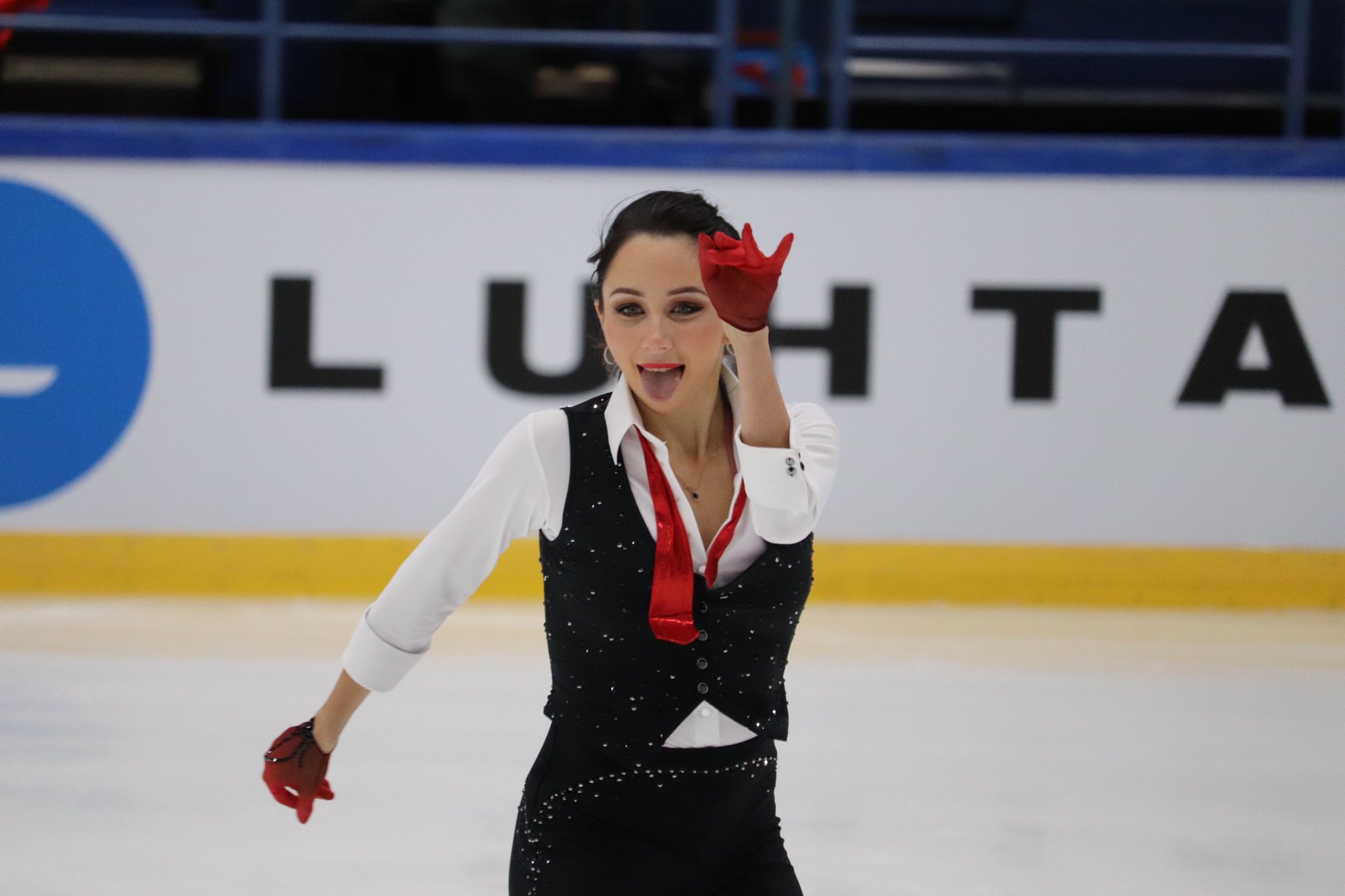 GP - 4 этап. Cup of China Chongqing / CHN November 8-10, 2019 - Страница 4 EGxxKLJX0AAdtVI?format=jpg&name=4096x4096