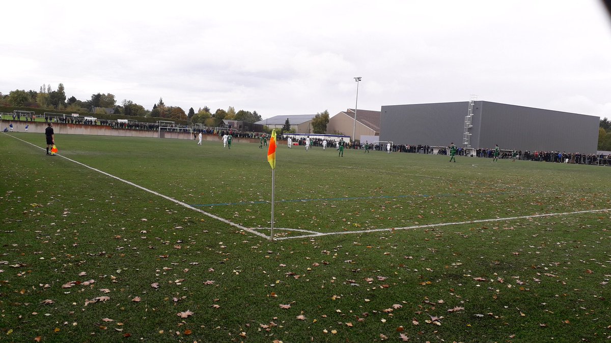 CSBetton_Foot's tweet photo. Vous étiez plus de 600 personnes à avoir assistés au match aujourd'hui!!
Un grand merci à vous tous de nous avoir fait vivre un moment magnifique!
Un grand merci également aux personnes qui étaient en charge de la buvette et des galettes-saucisses!👏
#coupedefrance #CSBASC https://t.co/gxiNOMn3LX