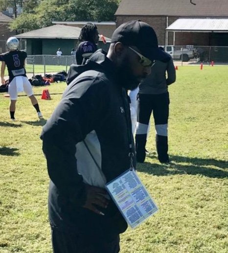 coachmatvincent's tweet photo. My Rb's had a good day. It was a long road trip to Baton Rouge, La.  But we came out winning big. Good guys win 48-0. #ASAFootball #Family https://t.co/k6Qbsip7uH