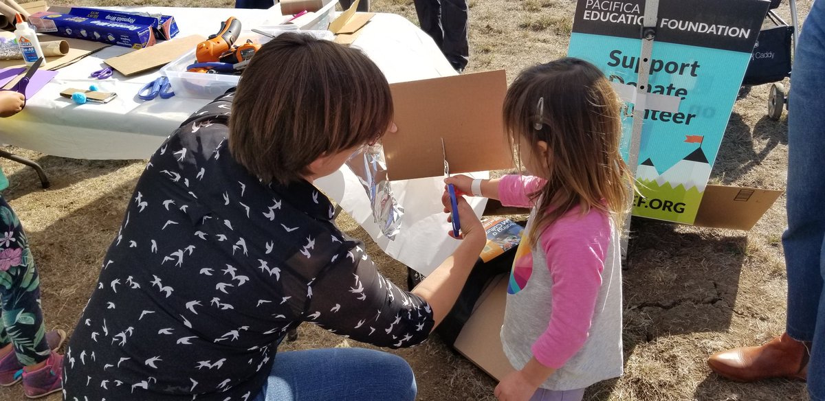 PSD_K8's tweet photo. What a great day for a PEFathon! Families &amp; community came to run &amp; have fun.@OceanShoreSch won the Golden Shoe award! PEF supports district-wide programs for students. #pacifica https://t.co/6iHzGmyeXl