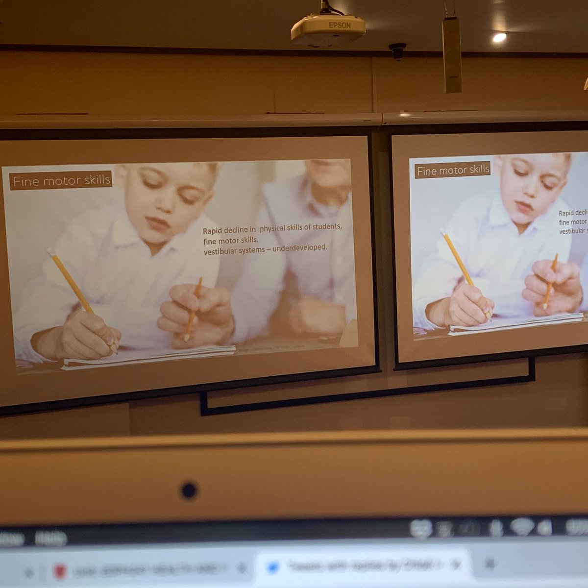 ChlooMcGrath24's tweet photo. 2 more weeks left gang! Time to get this bread 🍞🥖🥯 #comm140 #acuedu_p https://t.co/GUpdZg3yHb