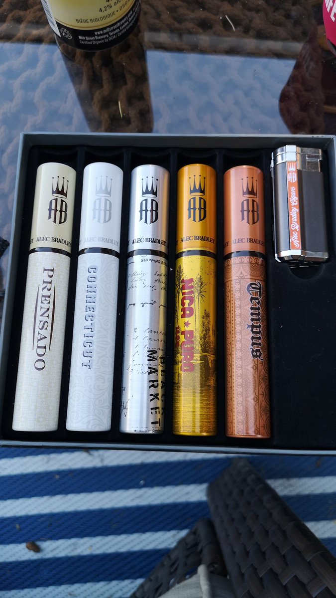 thebighurt70's tweet photo. Had an early Christmas with my snowbird inlaws. Got this amazing gift from my girlfriend's brother-in-law. @alecbradleyCAN @CigarSmokingCanadians https://t.co/SC2iA0gldl