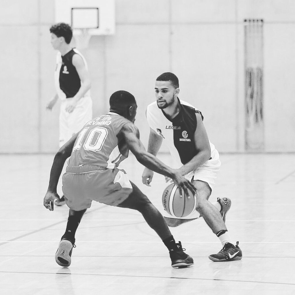 TonyTBSBrown's tweet image. Good job for our young player Glody Mazeko for @reddevilsbasket in @Swiss_Basket NLB men. He contributed 5pts 6rebs and 2assist.
Glody is born 2002 with a 🇨🇭🇨🇬 dual-passport owner.
#swissbasket #RedDevils #NLB 
#TBSportsManagement