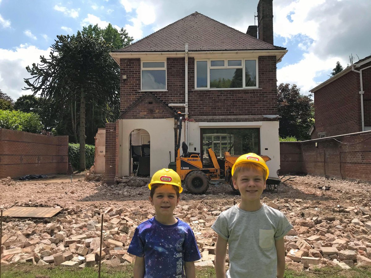 CroftArchitects's tweet photo. Home renovation: Demolition begins! We bring further a progress updates from our client's #homebuilding project.
Find out more about the demolition, how we managed the #buildingcontract & the challenges that arose as work got underway.
https://t.co/9Ij2mdfOep #GDLive https://t.co/ktxDm8yOTe