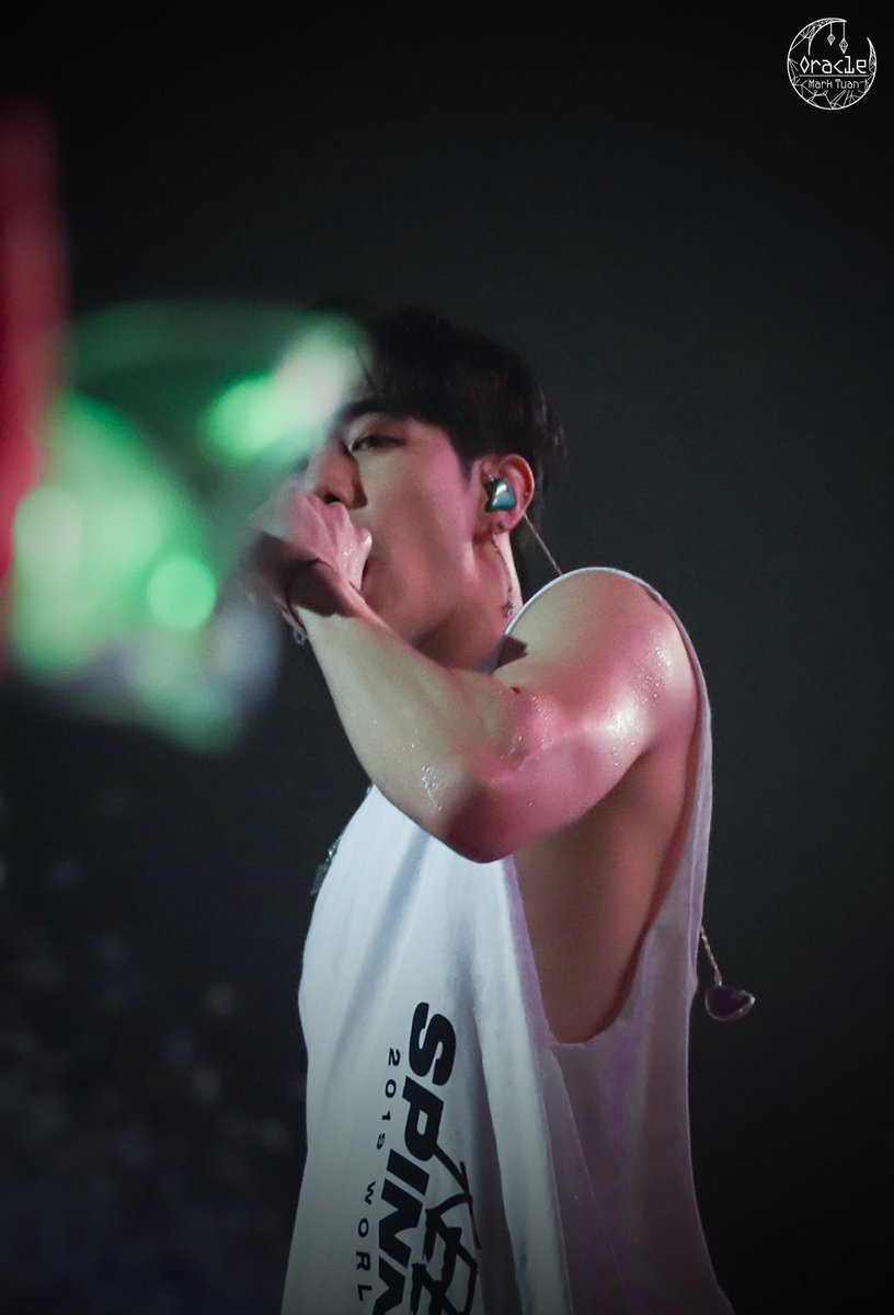 OracleMarktuan's tweet image. 191011 GOT7 Spinning in London
HQ

#Mark #마크
#GOT7  #캇세근
#GOT7WORLDTOUR 
#GOT7_KEEPSPINNING 
#GOT7inLondon