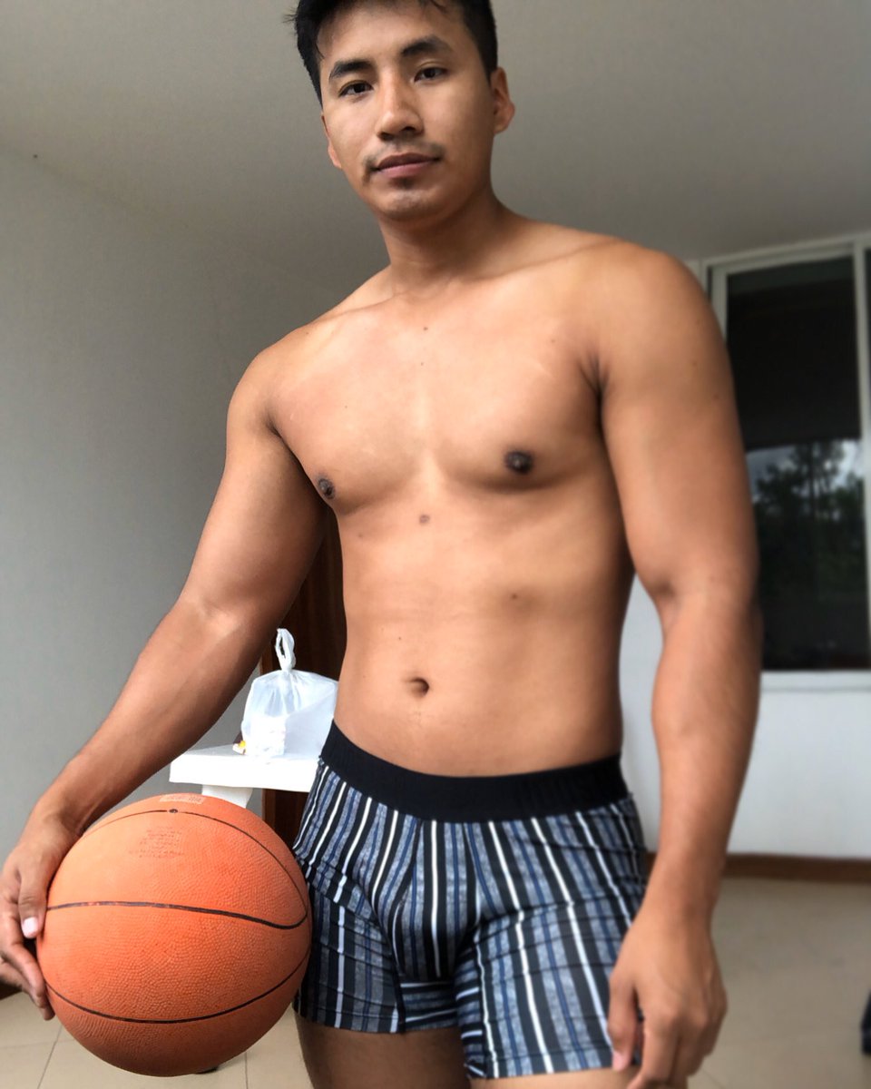 luisoshot_115's tweet photo. No tengo con quien jugar😌
Juegas conmigo? 😈😈😈 Rt https://t.co/oVFGELcl6u
