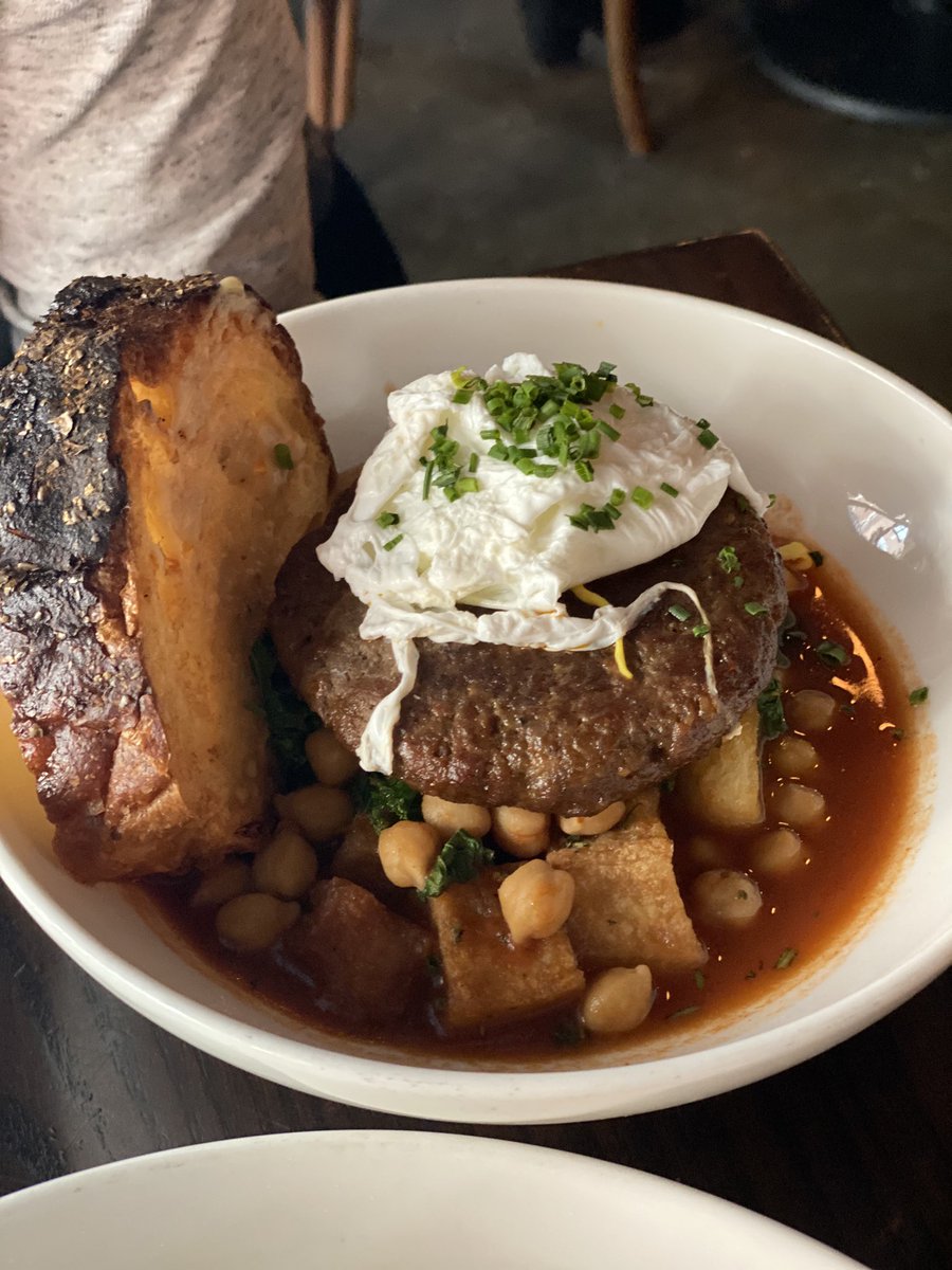 LightTravelsFaster tweet media