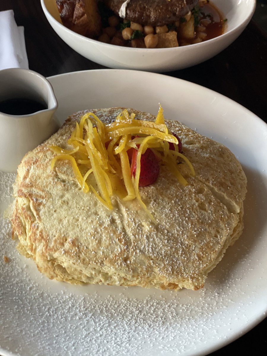 LightTravelsFaster tweet media