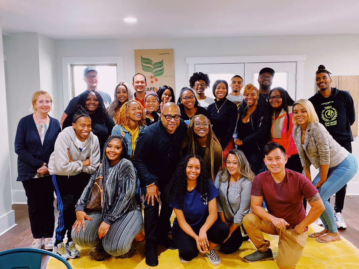 kendallficklin's tweet image. “Unlocking The Potential of Your Team”

Creating a cohesive culture looks like getting all of your team members on the same sheet of music and performing at a higher level. 

GREAT Team Training today with Private Label Extensions and @PrivateLabelExt