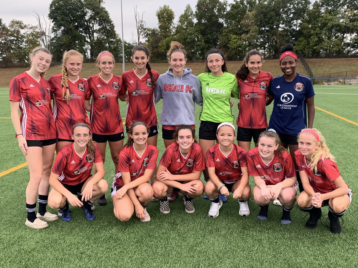 beachfc03gred's tweet photo. Two days, two wins. Great rain soaked match on day two of @wagstournament #beachfcproud #bfcrollcall https://t.co/Ml5LeWakeE
