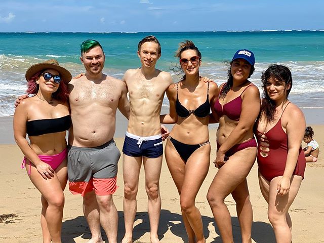proudpath's tweet photo. Beach fam https://t.co/puF1SKxwYk