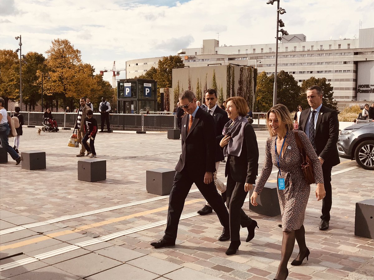 karine_emonet's tweet image. Quelle journée @citedessciences ! 1 #expo &amp;amp; 1 inauguration exceptionnelles qui prouvent que même quand c’est impossible... c’est possible 🤗. Fière d’être membre de cette belle équipe @universcience et fière aussi de mon équipe #TeamCom #AuTop #ExpoEspions ouverture mardi matin🔜