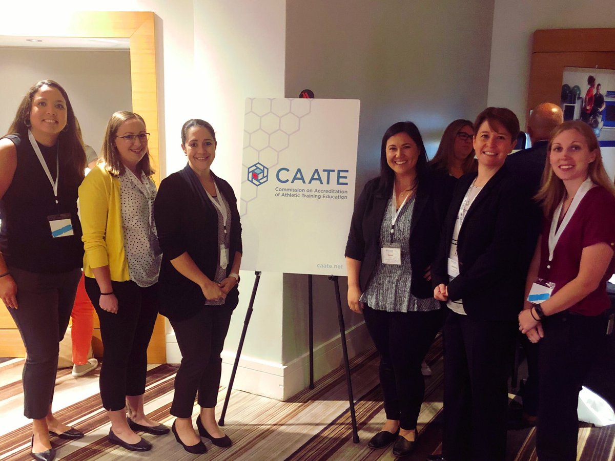 _hjroot's tweet photo. 6 UConn Huskies walk into a conference... we might rep 6 different universities these days but it was a proud moment to see so many of my grad school brethren this past week #CAATE2019 #icouldnttageitherJesstechnologyishard #doessteviehavetwitter https://t.co/6xTHgzNz6k