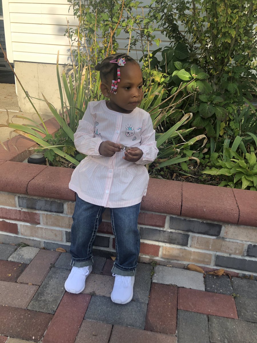 Jahprem3's tweet photo. Birthday Party Ready 🎉🍂 #PrincessKali #Fall https://t.co/2wXsPYxbDv