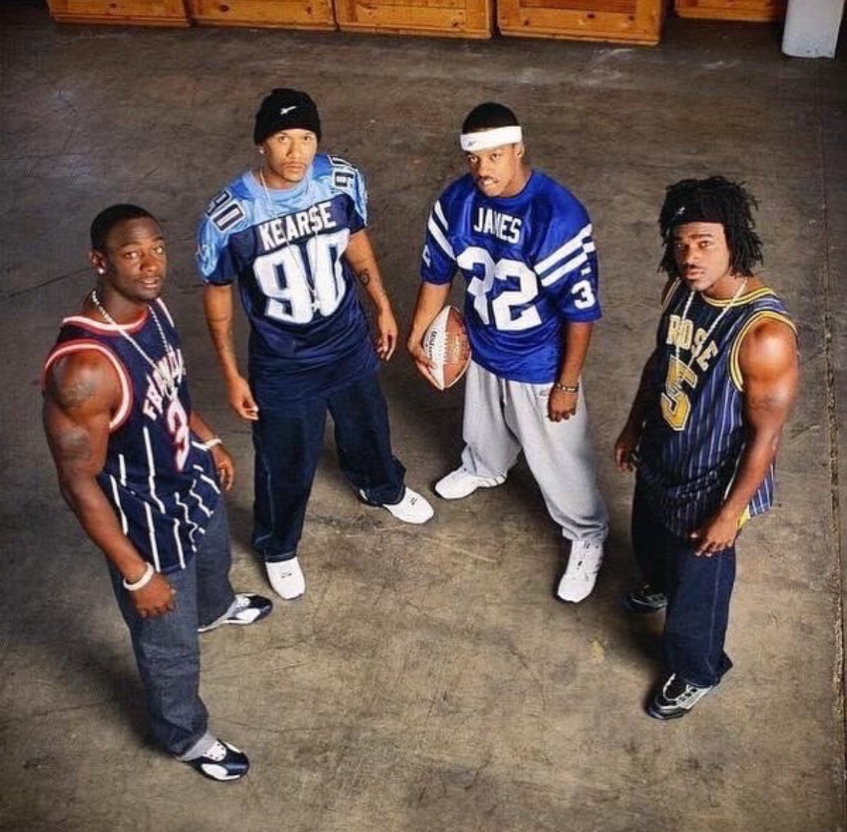 timelesssports_'s tweet image. Jevon Kearse, Jalen Rose, Steve Francis, and Edgerrin James wearing each other’s jerseys in 2002.