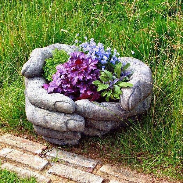 iris_iris2019's tweet photo. "Experienta este numele pe care-l dam greselilor noastre" - Oscar Wilde https://t.co/zo2dfu8rF7