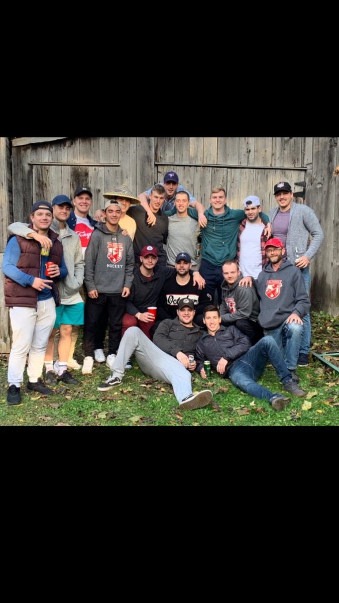 Happy thanksgiving, from mine to yours 🐔#yeared