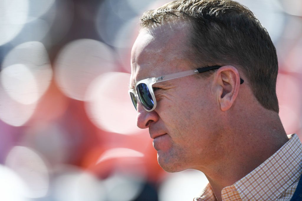 CBSNewsColorado's tweet photo. Peyton Manning is in the house!!
Go Broncos!
https://t.co/NUayF4setG https://t.co/DuIk8srYbF