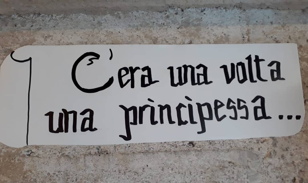 RoccaAlbornoz's tweet photo. #famu2019
Domenica 13 ottobre 2019
Oggi alla @RoccaAlbornoz in occasione della Giornata delle Famiglie al Museo i nostri amici si sono divertiti ad ascoltare e rappresentare una bellissima favola!! Per voi alcune immagini.
#roccaalbornoziana #museoducatospoleto @PoloMusealeUmb https://t.co/uu2NgdXo8z