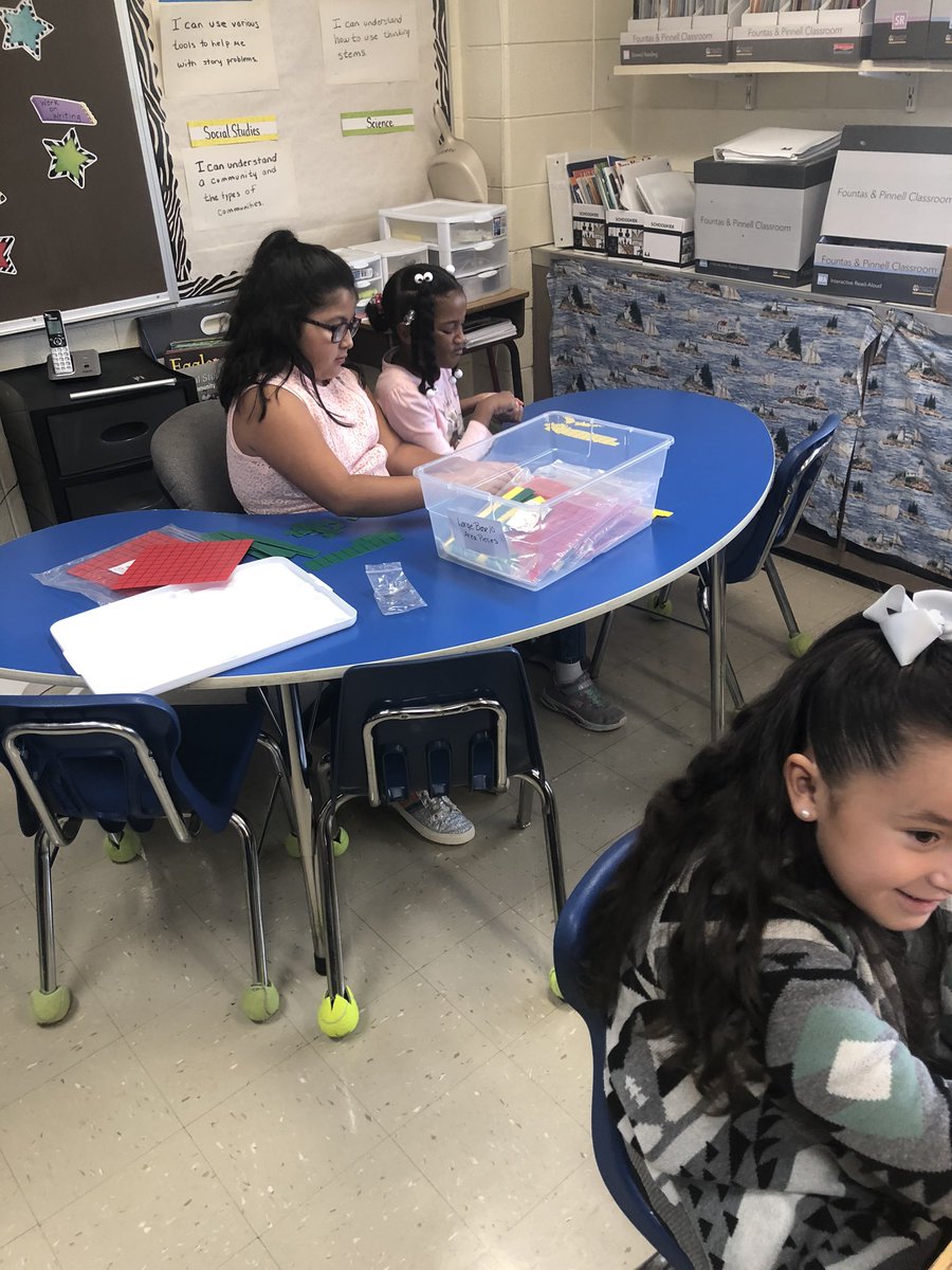 2ndGradeSchuman's tweet photo. Work places! Using base 10 blocks to read up to 3-digit numbers! https://t.co/3MHle5YeEc