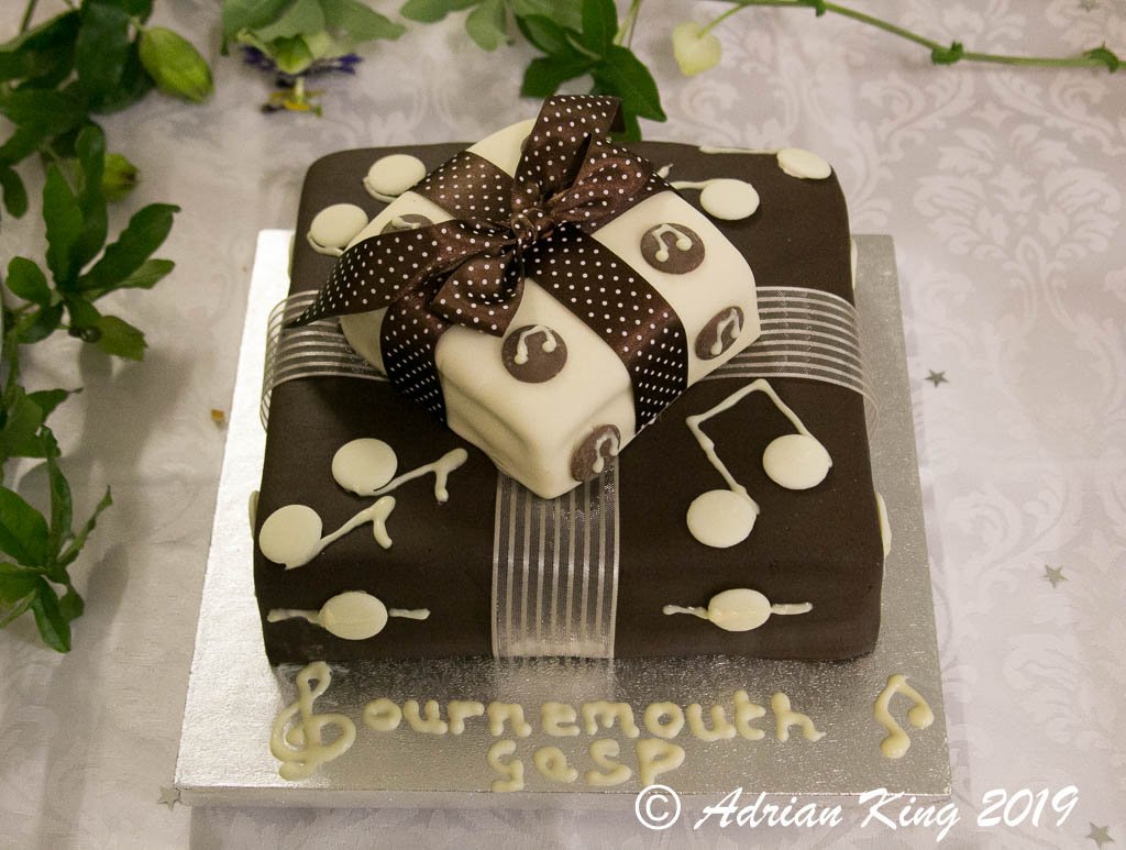 BournemouthGaSP's tweet photo. Fantastic evening #celebrating with "#Friends" of #Bournemouth GaSP.  Enjoyed by one and all, full of music, bubbly, cake and a raffle.
#concert #gilbertandsullivan #GandS #musical #opera #operetta #singing https://t.co/TREczSwNjF