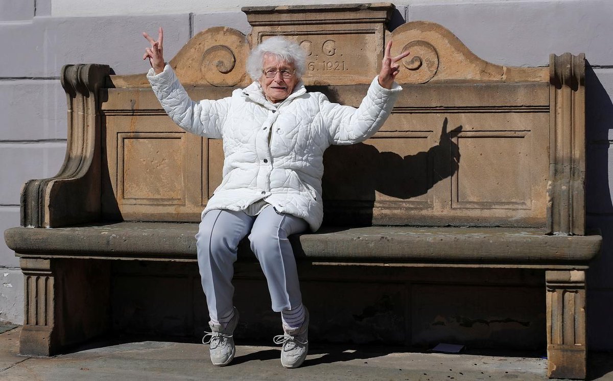 Oldplparecool's tweet photo. “In March, she turned 100. In May, she won her first election for political office.
Heise is the oldest active politician in all of Germany.”
#OPAC #OldPeopleAreCool #GeroTwitter #Centenarian @linkedsenior @washingtonpost https://t.co/WTN39SyRif https://t.co/zVqR6Ahdes