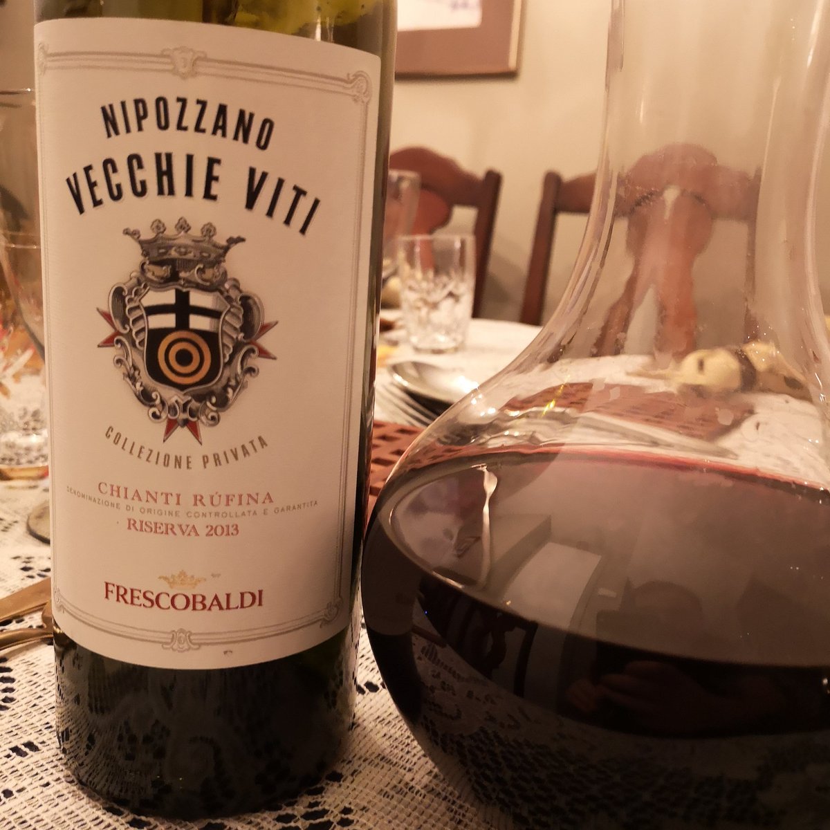 Ahachey101's tweet photo. Some regret opening this, but stellar bottle, very comparable to the 2012. Cannot wait for the '15 to be available to restart the vertical! #thanksgiving #family #chianti #chiantilover @FrescobaldiVini https://t.co/GYU29gMKlq