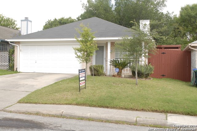 RealtyExecSA's tweet image. Check out our #listing in #SanAntonio #TX  #realestate #realtor tour.circlepix.com/home/4QH3FH