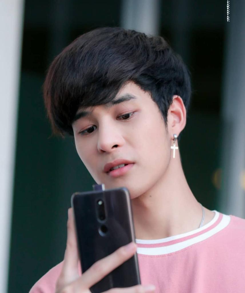 Bumza555window1's tweet photo. ทำไมสวยอ่ะ มองน้องเพลินเลย ต้องซูมดูทุกส่วนบนใบหน้าสวยๆ ของน้อง เราเป็นผู้หญิงยังรู้สึกอิจฉาน้องเลยจริงจริ๊ง
ทั้งรักทั้งหลงเลยอ่ะเด็กคนนี้ @Art0739
#artxworkshop1
Cr.teambabyart https://t.co/2OQ4T7GWbz