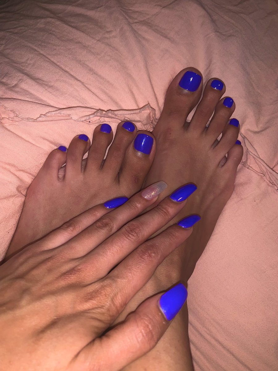 1hautejin's tweet photo. don’t you love this color on me ?? Now who wants to reimburse me 😏 ! #FOOTWORSHİP #ballbustingday #findomgoddess #footwhore #footjob #footmodel #sexyfeet #FootFetishNation #barefoot #barefeet #toes #feetlovers #toesday #Soles #cashslave #humiliation #paypig #finsub #findom https://t.co/ur3Z9r649j