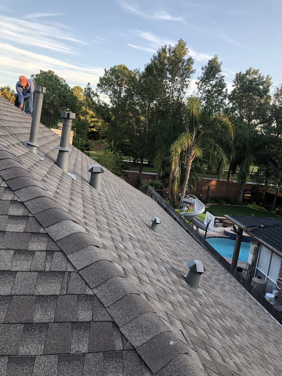 kgmroof's tweet photo. New 30 year Timberline HD Weatherwood shingles https://t.co/ZT2Rlg1dQi
