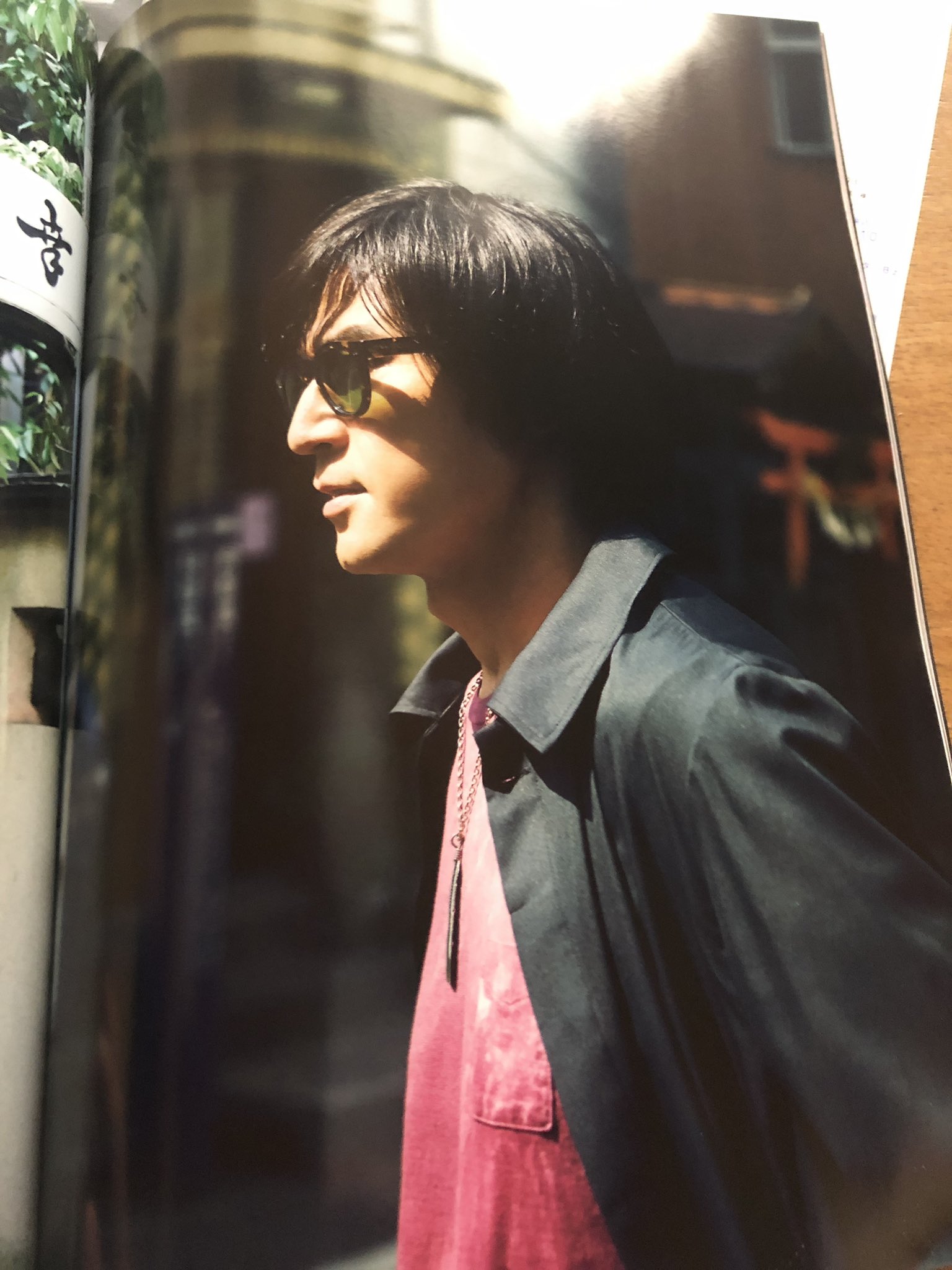 いつかまたこ焼き 神楽坂を歩くイケメン 55 Bz 稲葉浩志 かっこいい B Z最新の会報より T Co E0z6qe5hyp Twitter