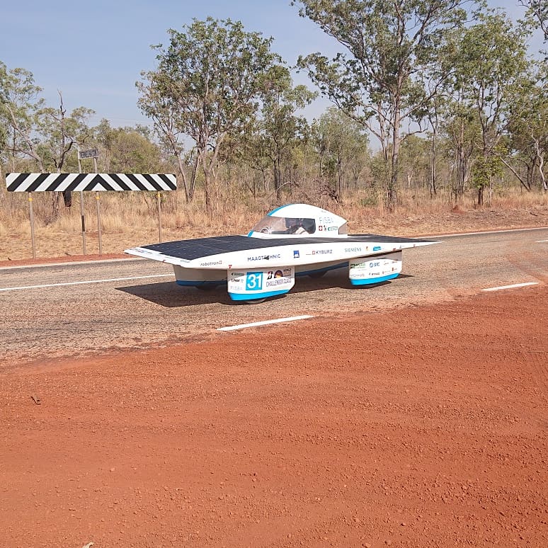 SERdotCH's tweet image. We just reached the second control stop at Daly Waters.
Now a quick break and then onto the next one!
#BWSC19
@WorldSolarChlg