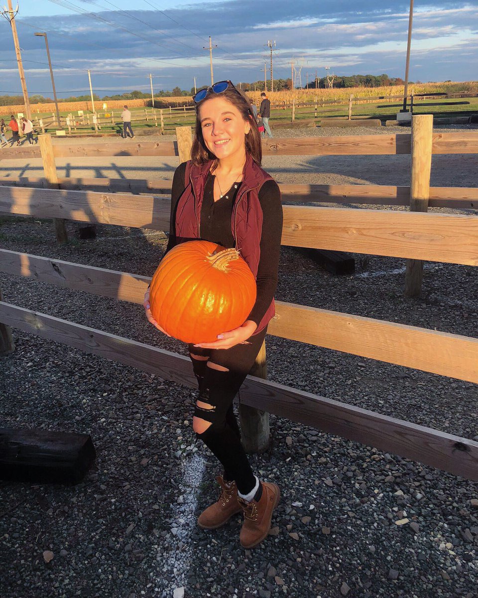 Shippensburg University Panhellenic tweet media