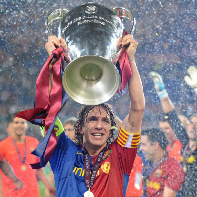 En sus 15 años de carrera, sufrió más de 35 lesiones. Forzó y jugó infiltrado muchísimos partidos, dejándose todo por su equipo. Un guerrero que fue campeón del mundo, campeón de la Euro, tres veces campeón de UCL y ganador del único sextete. Caballero del fútbol. #BaúlInvicto