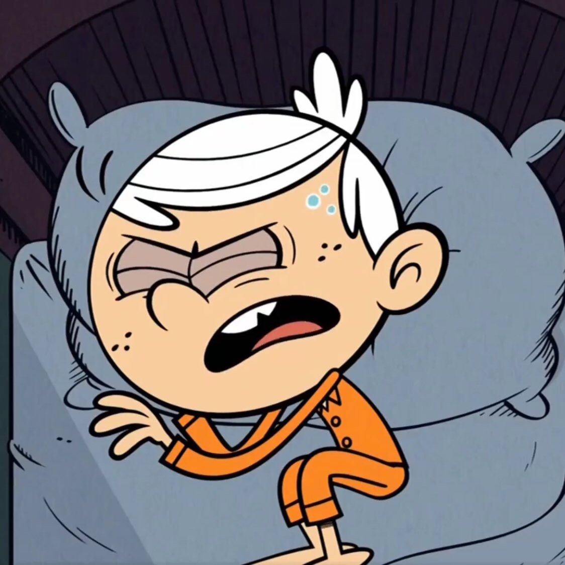 RoyalLouds on X: 🧡 Cant sleep...💜 TheLoudHouse TheCasagrandes  t.coYXbNHxPxXX  X