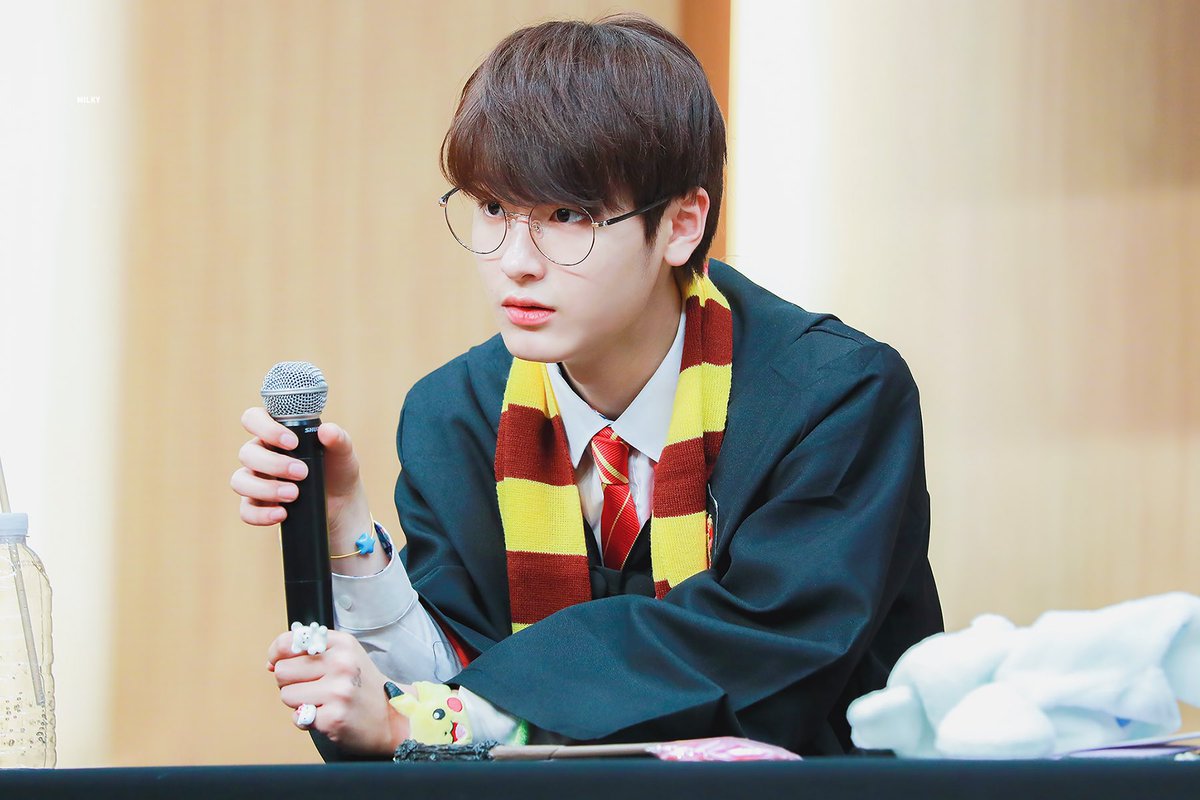 Milky_347's tweet photo. 191006 뮤직아트 HQ #VERY_ON_TOP

포도싶어🍇 ( 보고싶어 ����

#틴틴 #TEENTEEN #이우진 #woojin https://t.co/C9EcJeZ2hX