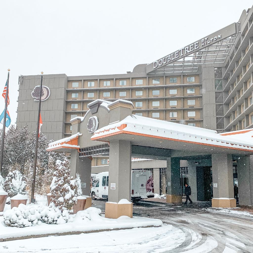 DoubletreeDen's tweet photo. Itβs a winter wonderland here at the DoubleTree by Hilton Denver! βοΈ
#DoubleTreeDen https://t.co/gQDO9jJr7j