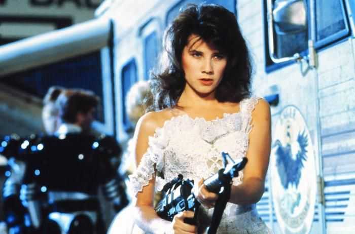 Happy 57th birthday to Daphne Zuniga, star of SPACEBALLS, THE FLY II, and more! 