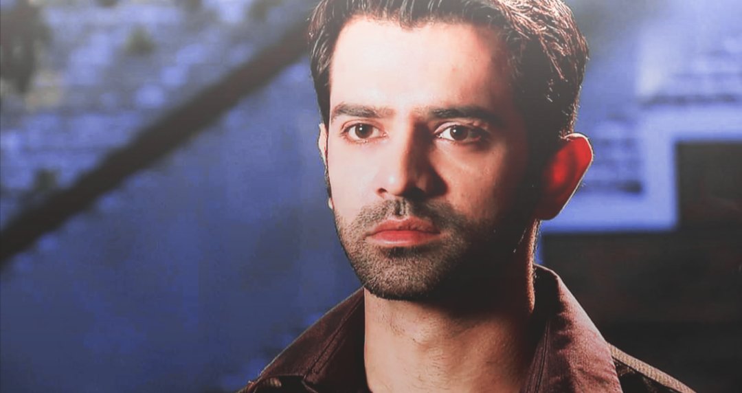 Her confusion that why he reacted like that and his inner turmoil and hurt knowing she is engaged How these two never need any dialogue to express their emotions !! #BarunSobti  #SanayaIrani  #IPKKND  #Arshi