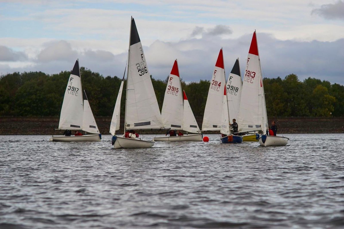 The second Midlands Mixer regional team race training event, hosted by <a href="/lborosailing/">Loughborough Sailing</a> was another successful weekend of top quality coaching and racing. Well done to <a href="/UEASail/">UEA Sail</a> for winning the final against <a href="/SHSCsailing/">Staunton Harold SC</a> 👏 full report ➡️ busa.co.uk/news/midlands-…